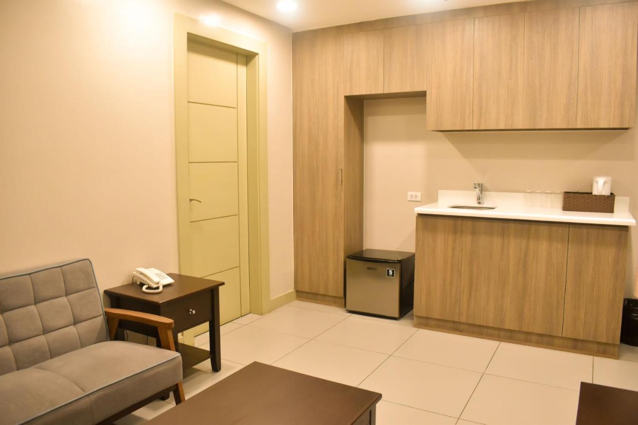 Lelita Hotel - Certified Quarantine Facility Makati City Eksteriør bilde